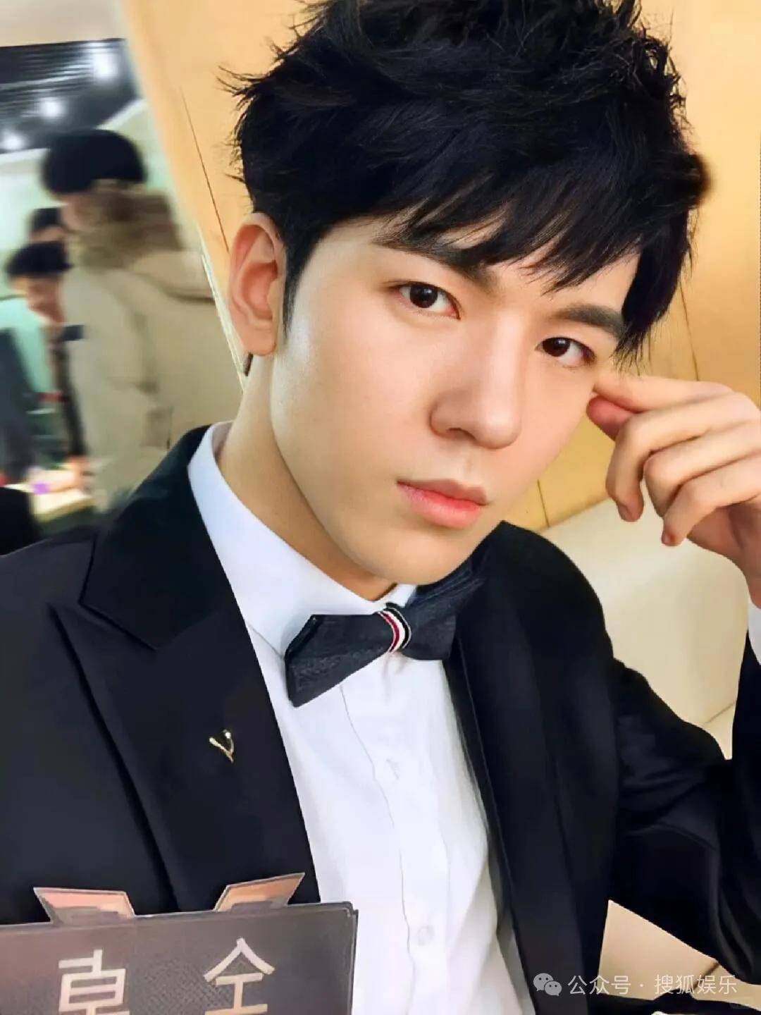 又一对魔幻的圈内姐弟恋曝光<strong></p>
<p>BSV价格</strong>!这组合有点太超前了......