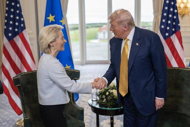 美国想和中俄印日组建C5<strong></p>
<p>比特币价格</strong>，梅德韦杰夫：给了欧洲一记响亮的耳光