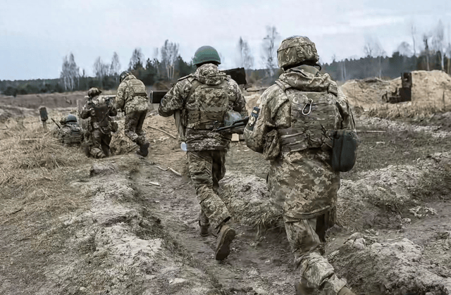 “红军城”的乌军主力成功大撤退<strong></p>
<p>比特币价格</strong>，俄军胜利了，但剧本又没演好