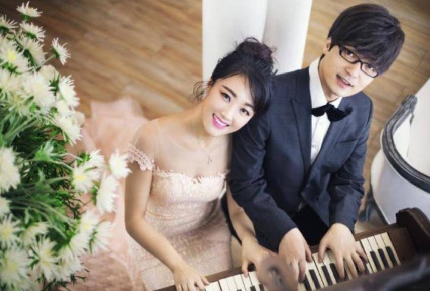 考古|玖月奇迹被曝已复婚<strong></p>
<p>比特币价格</strong>，王小玮疑似怀孕小腹隆起，为何两人至今不同台演出？