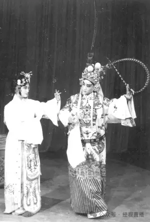 “何晴告别仪式”不公开对外吊唁<strong></p>
<p>区块链挖矿价格</strong>，好友：她本想跟李雪健一样，战胜病魔，走回舞台