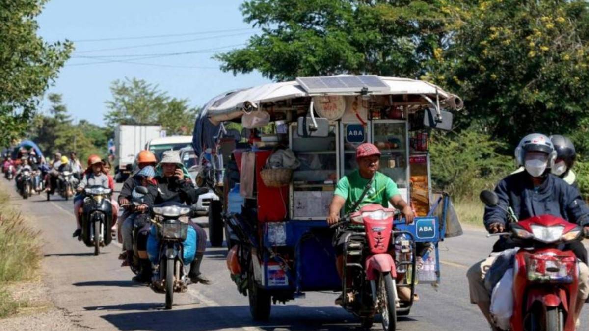 中企承建大桥被炸毁<strong></p>
<p>IPFS价格</strong>，泰军航母出动，拉起海上封锁线，打到柬埔寨低头认输为止！