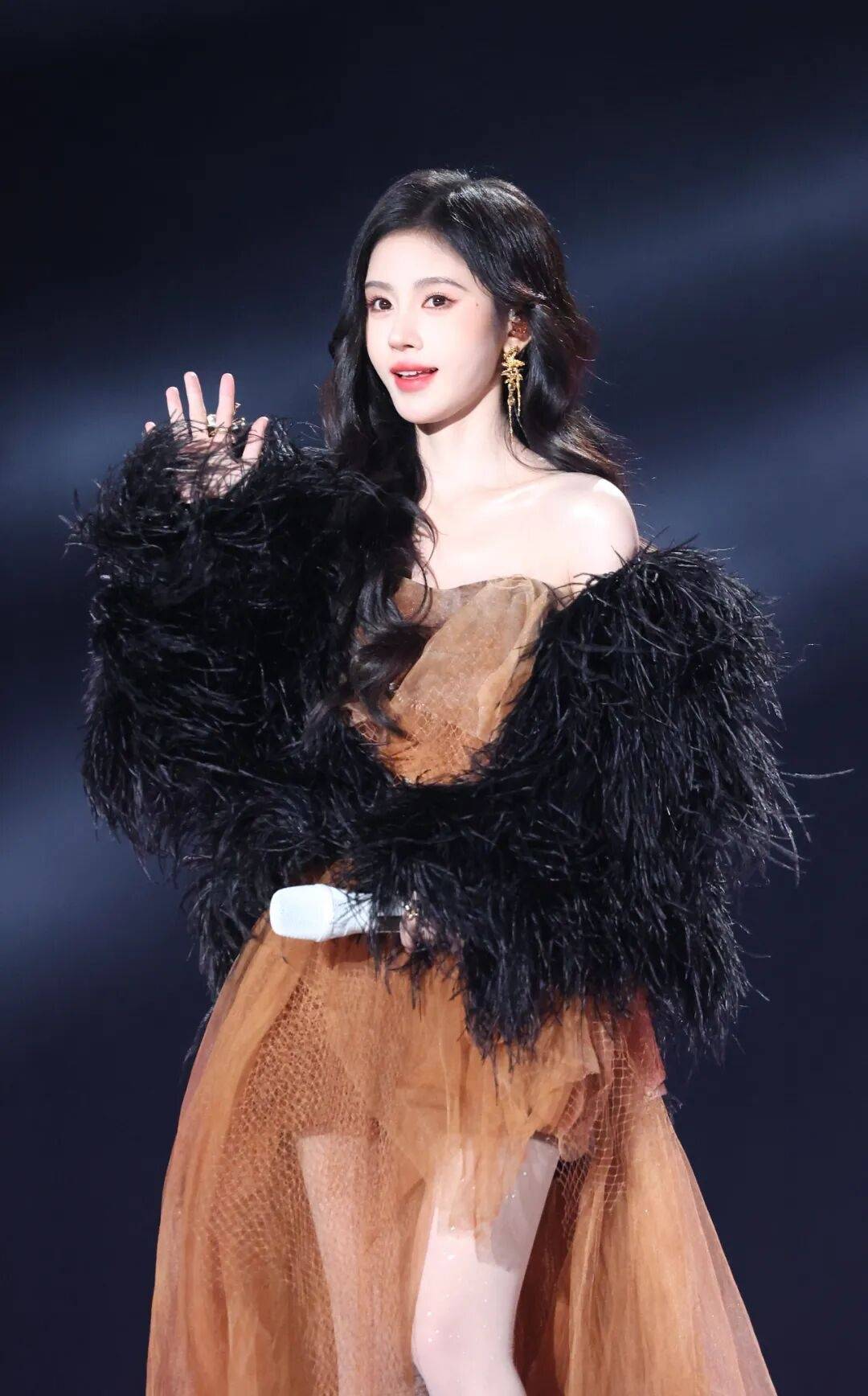 丝芭传媒称鞠婧祎多次编造谎言<strong></p>
<p>虚拟货币平台</strong>，“涉嫌严重经济犯罪”，将择日全网公开实名举报