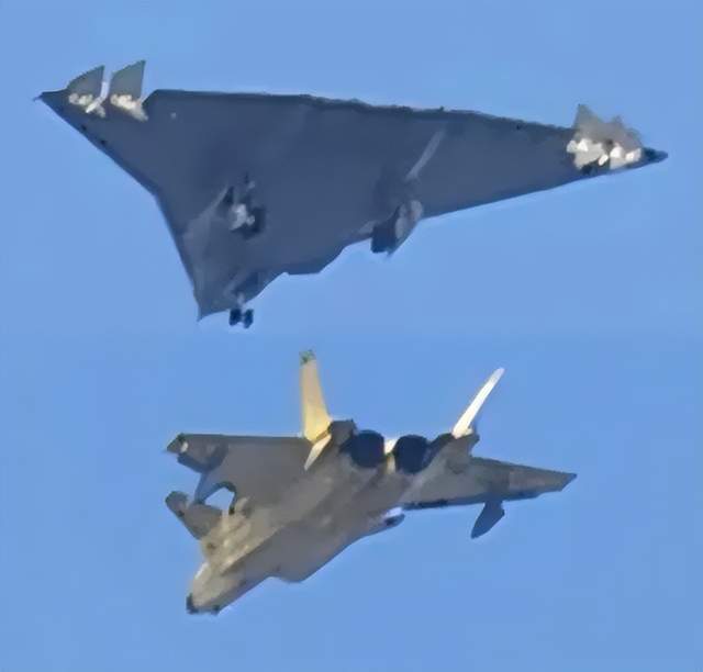 2025年即将结束<strong></p>
<p>中国虚拟货币</strong>，轰-20今年还有机会出场吗？