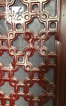 日日惊恐<strong></p>
<p>虚拟货币交易平台</strong>！上海夫妻持斧逐户砍砸邻居家门！居民：多年噩梦...