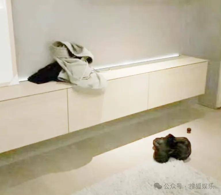 刚开年又曝一对相差15岁的恋情？他这一周两段绯闻真是连环暴击啊<strong></p>
<p>区块链虚拟货币</strong>！