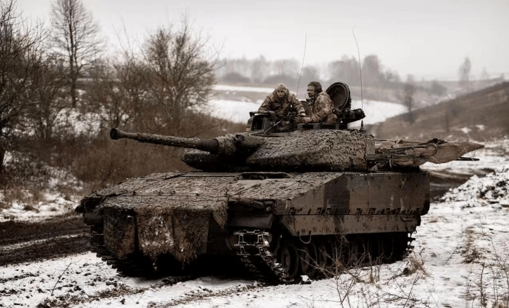 俄军正把乌军吊起来炸<strong></p>
<p>虚拟货币挖矿</strong>，俄方报仇零时差，一名"北约关键上校"阵亡！