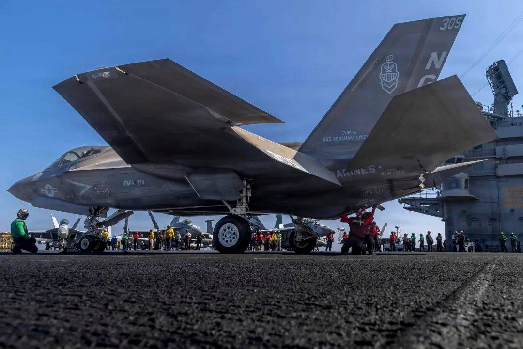 美军最大航母“福特”号停靠希腊<strong></p>
<p>虚拟货币区块</strong>，650个厕所坏了近9成，舰员上厕所排队要四五十分钟