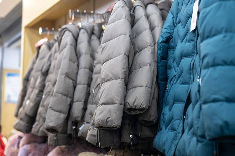 羽绒服到底能不能干洗<strong></p>
<p>虚拟货币软件</strong>?冬装清洗全攻略请查收