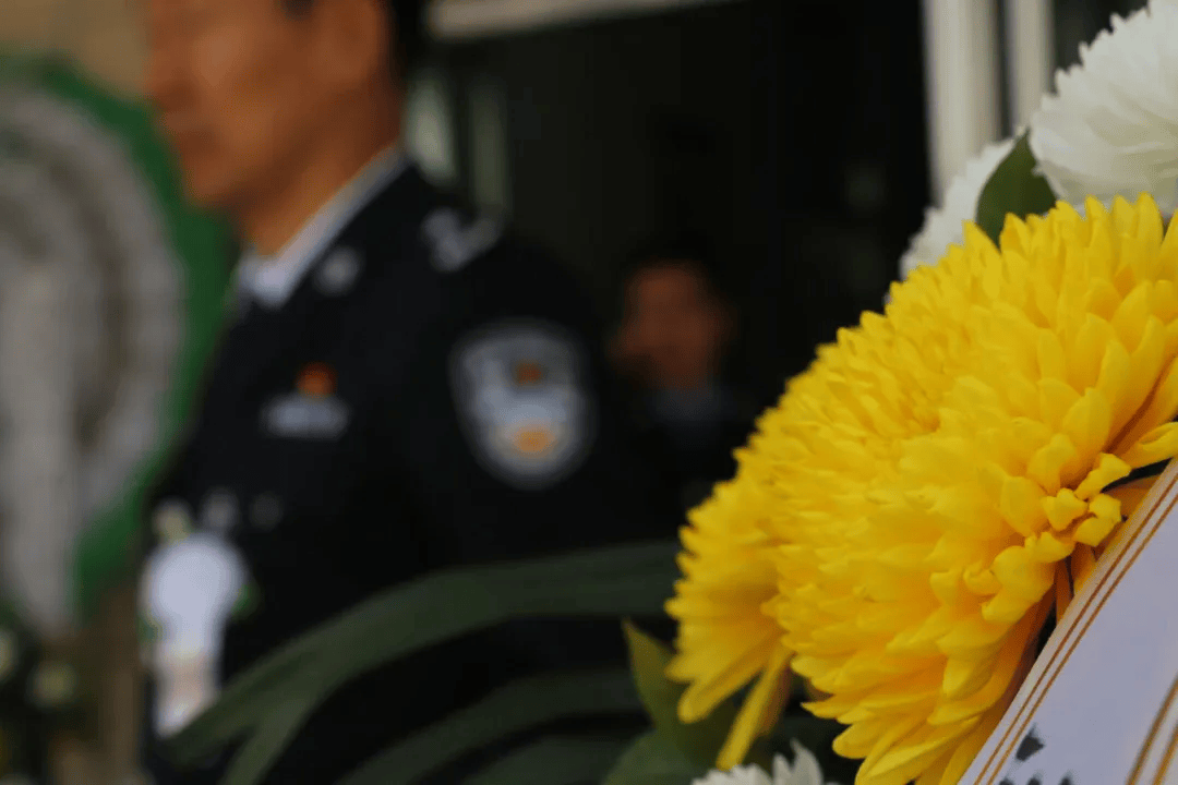 尹宏伟同志值班期间突发疾病不幸逝世<strong></p>
<p>新的虚拟货币</strong>,内蒙古自治区公安厅、通辽市公安局沉痛哀悼