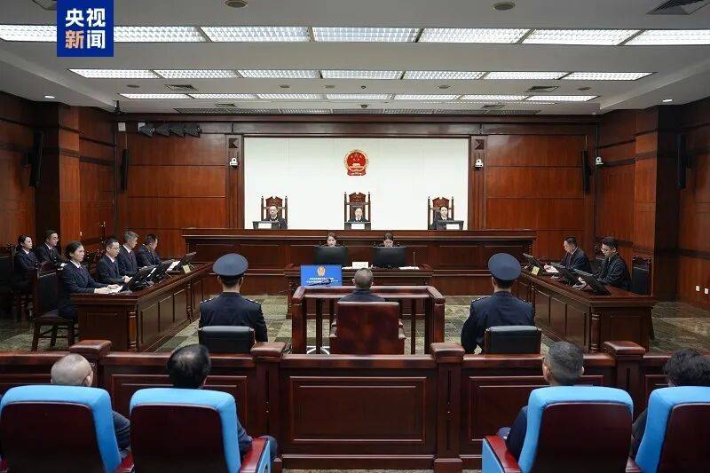 受贿3.57亿余元！贵州省政协原副主席陈晏<strong></p>
<p>平台虚拟货币</strong>，一审被判死缓